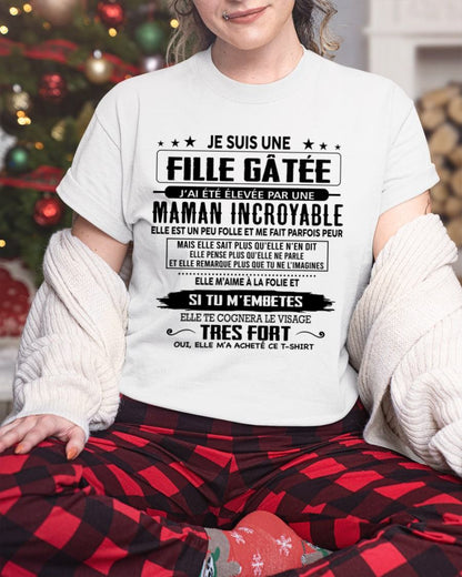 T-SHIRT JE SUIS UNE FILLE CHANCEUSE – CADEAU TOUCHANT DE MAMAN INCROYABLE - frTOBY00 (SKU26T-0190-00)